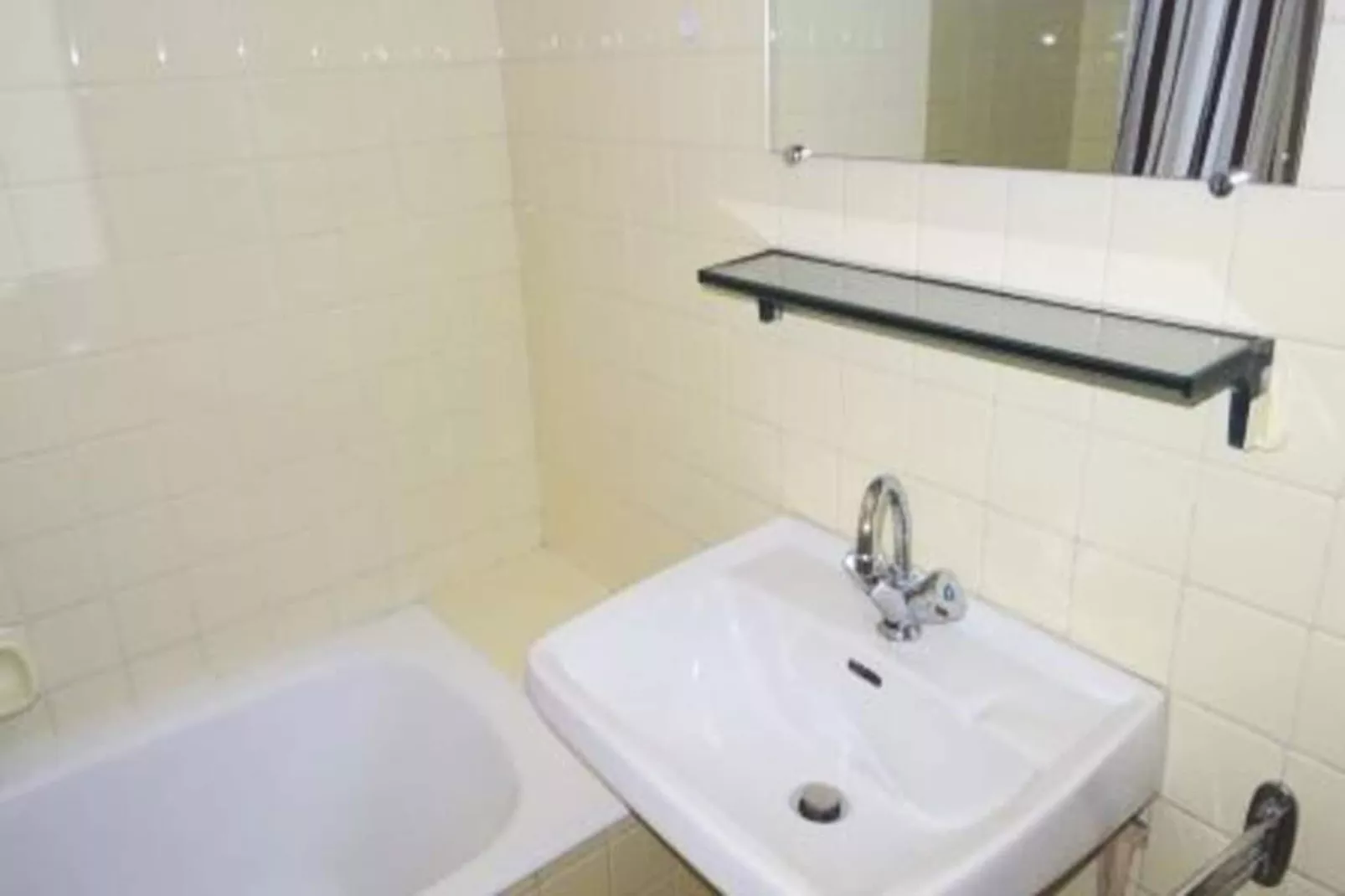 Résidence Le Jasmin-Badkamer