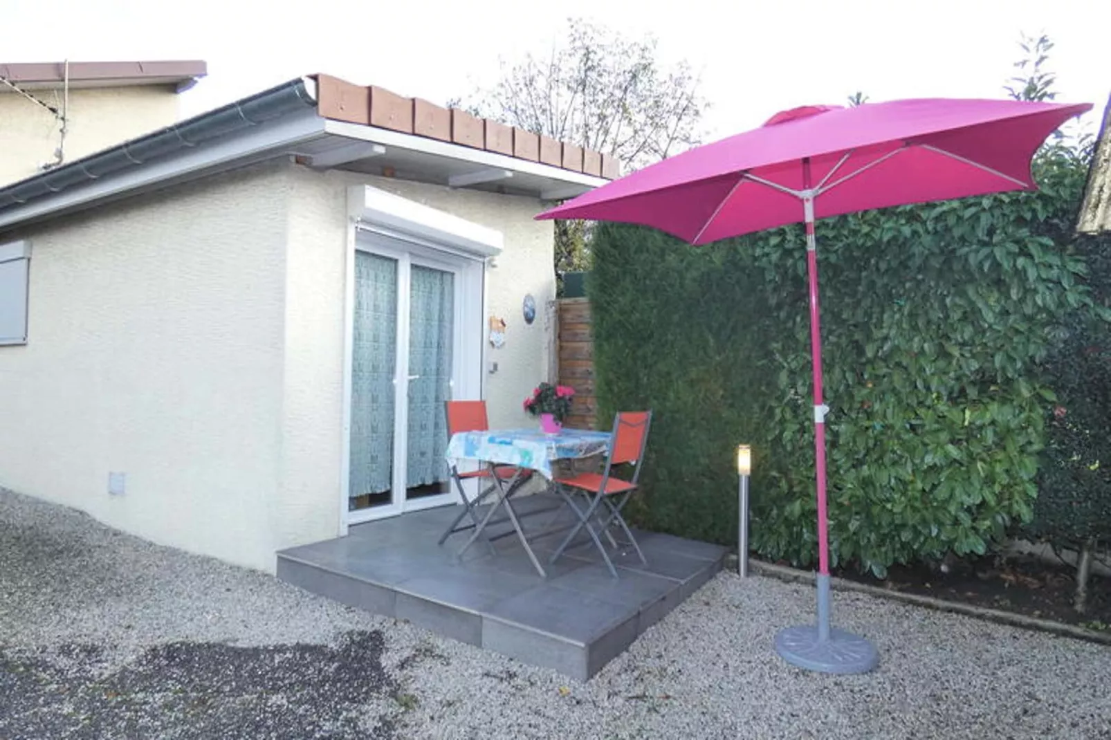 Résidence 12 Chemin De Chevaline-Tuinen zomer