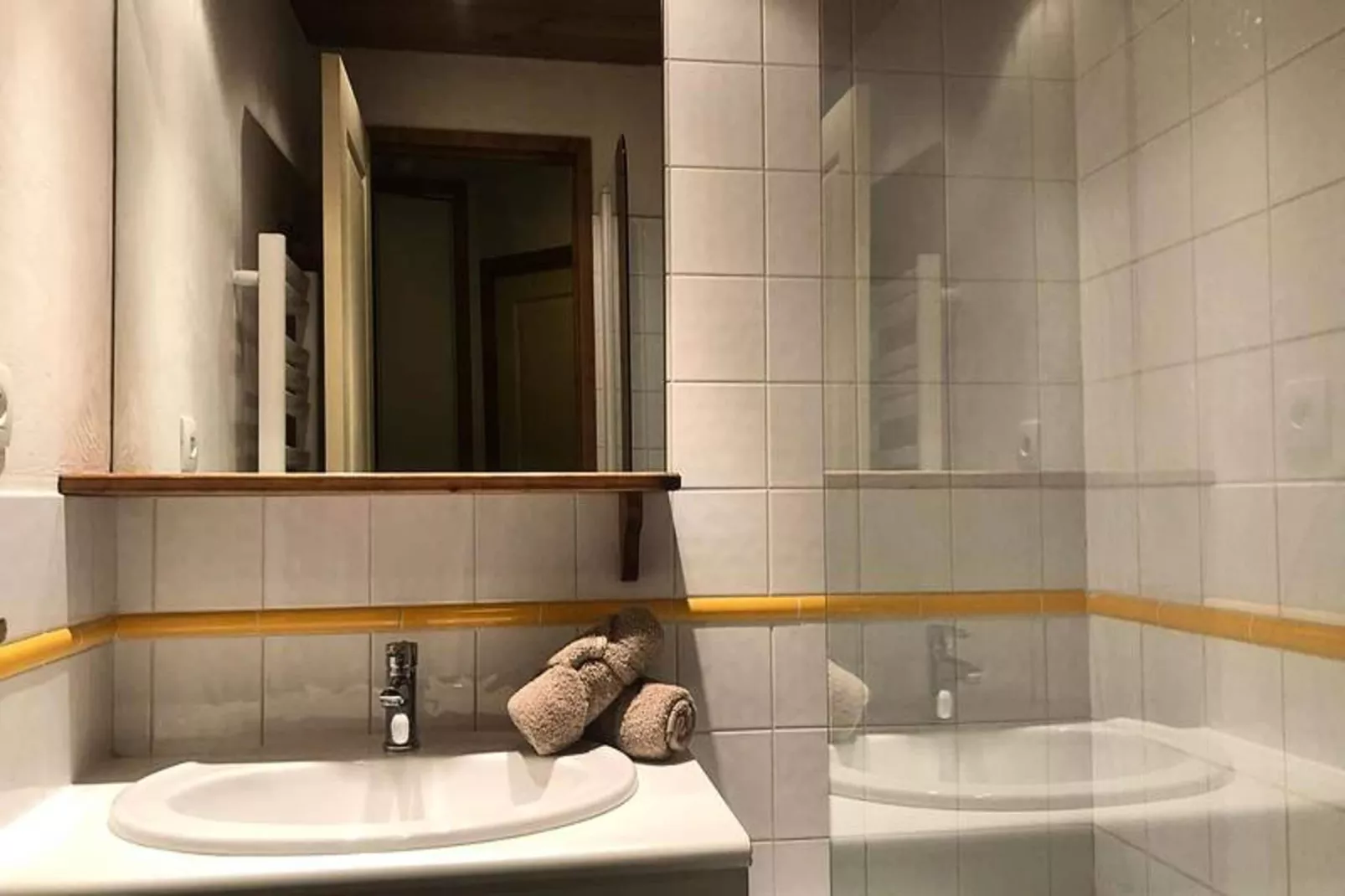 Résidence Athamante - Badkamer