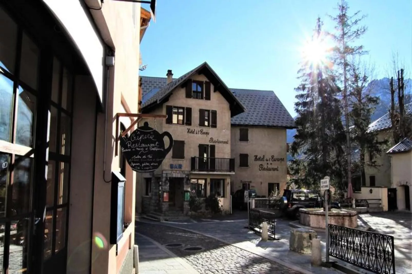 Résidence Aiguille Grive Bat I - Buitenkant zomer