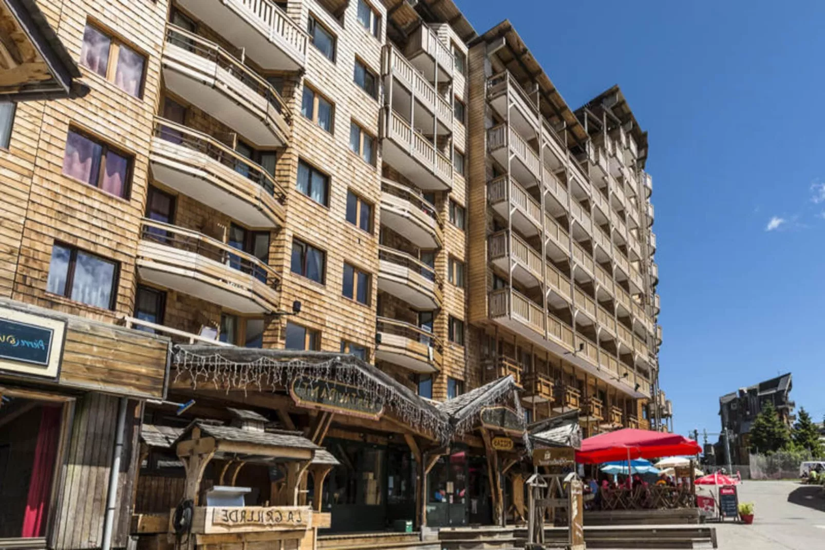 Résidence Les Fontaines Blanches - maeva Home-Buitenkant zomer