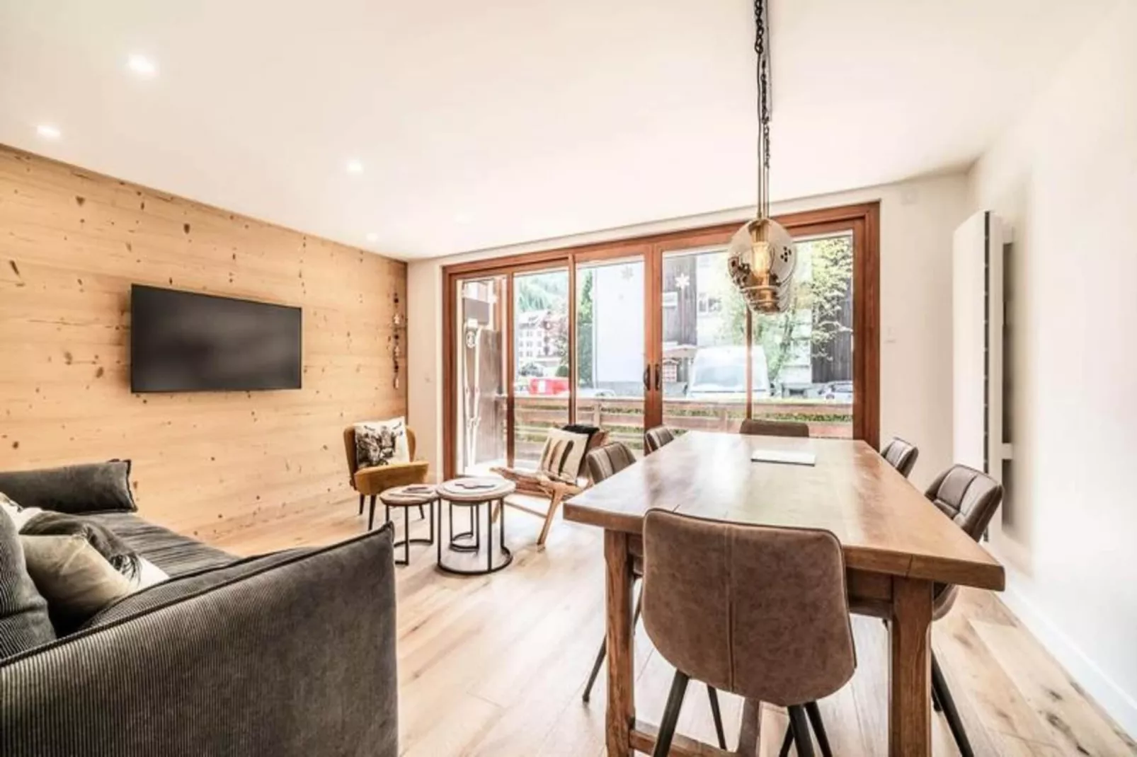 Résidence Ressachaux-Eetkamer