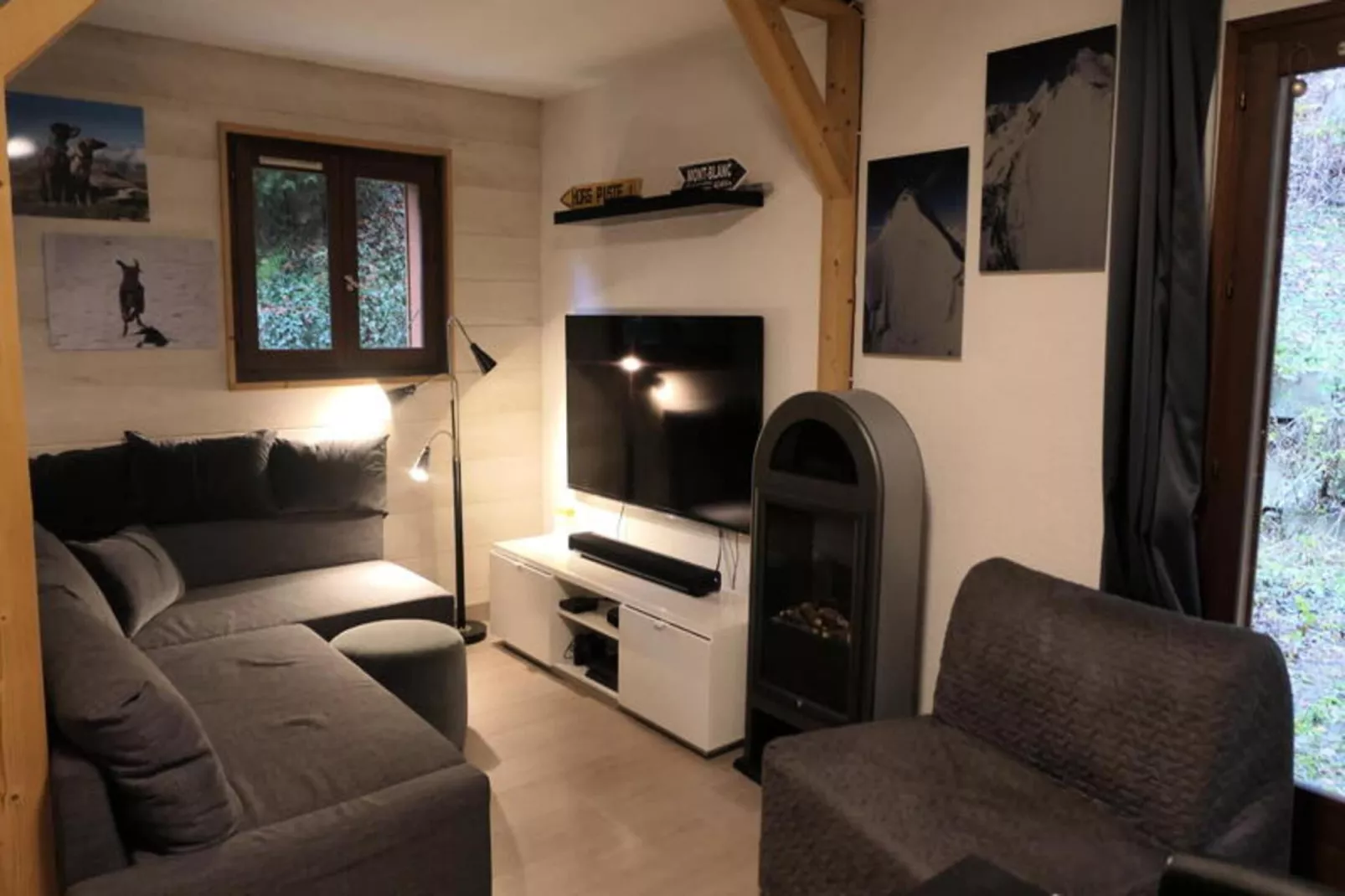 Les Chalet Du Soleil-Woonkamer