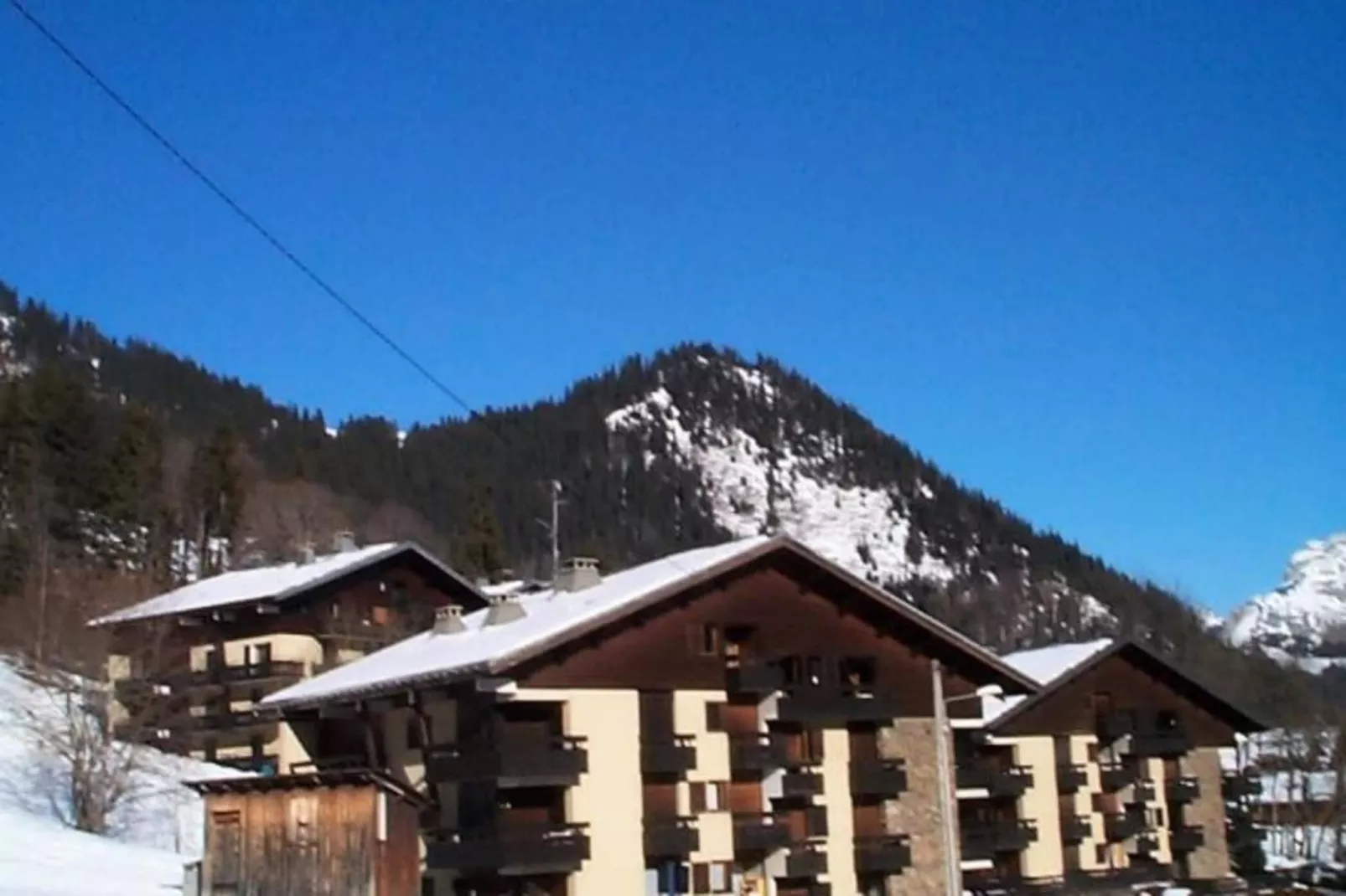 Résidence Le Yeti-Buitenkant zomer