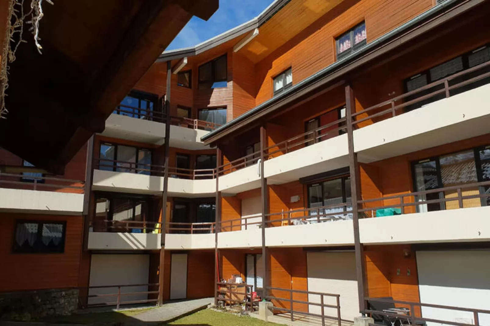 Appartements à Saint Jean d'Aulps-Buitenkant zomer