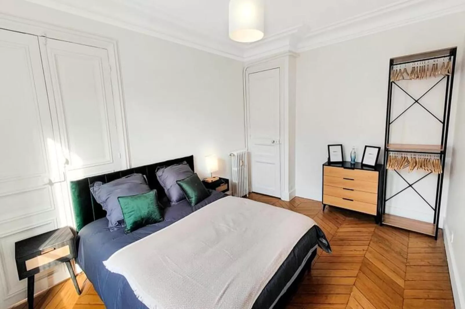 Appartement Refait &agrave; Neuf Dans Le Quartier Latin Paris 5e-Buitenkant zomer