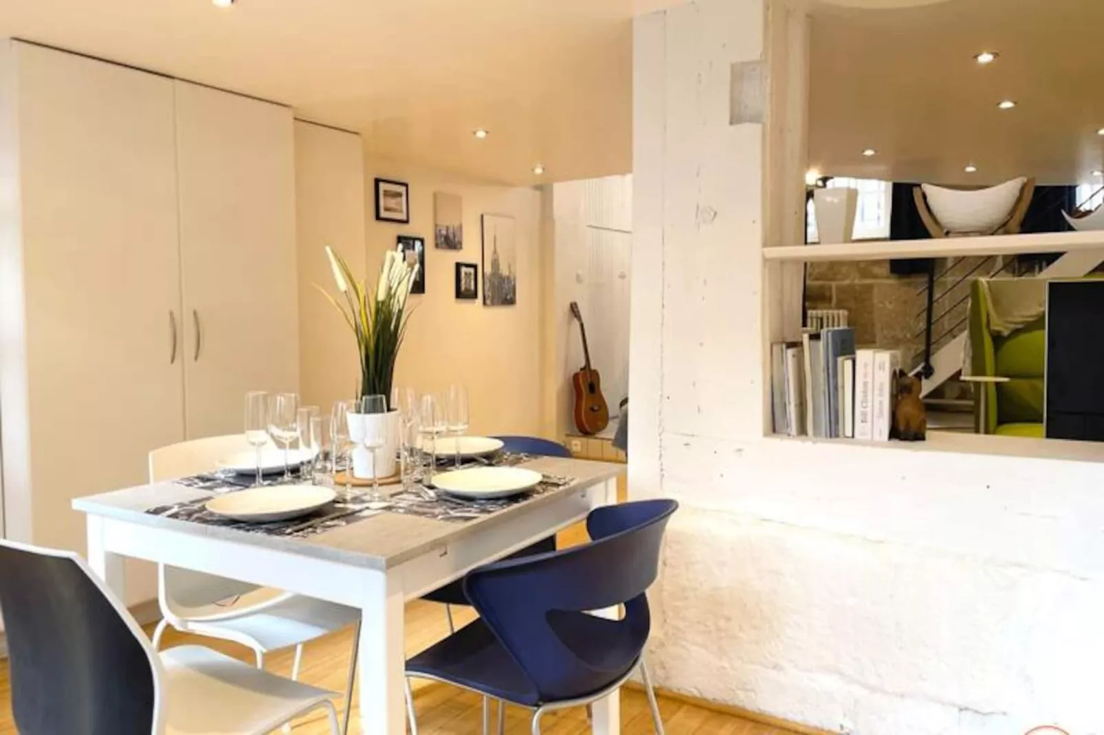 🎨 Loft De L'artiste - Parking - Standing-Image-tags.