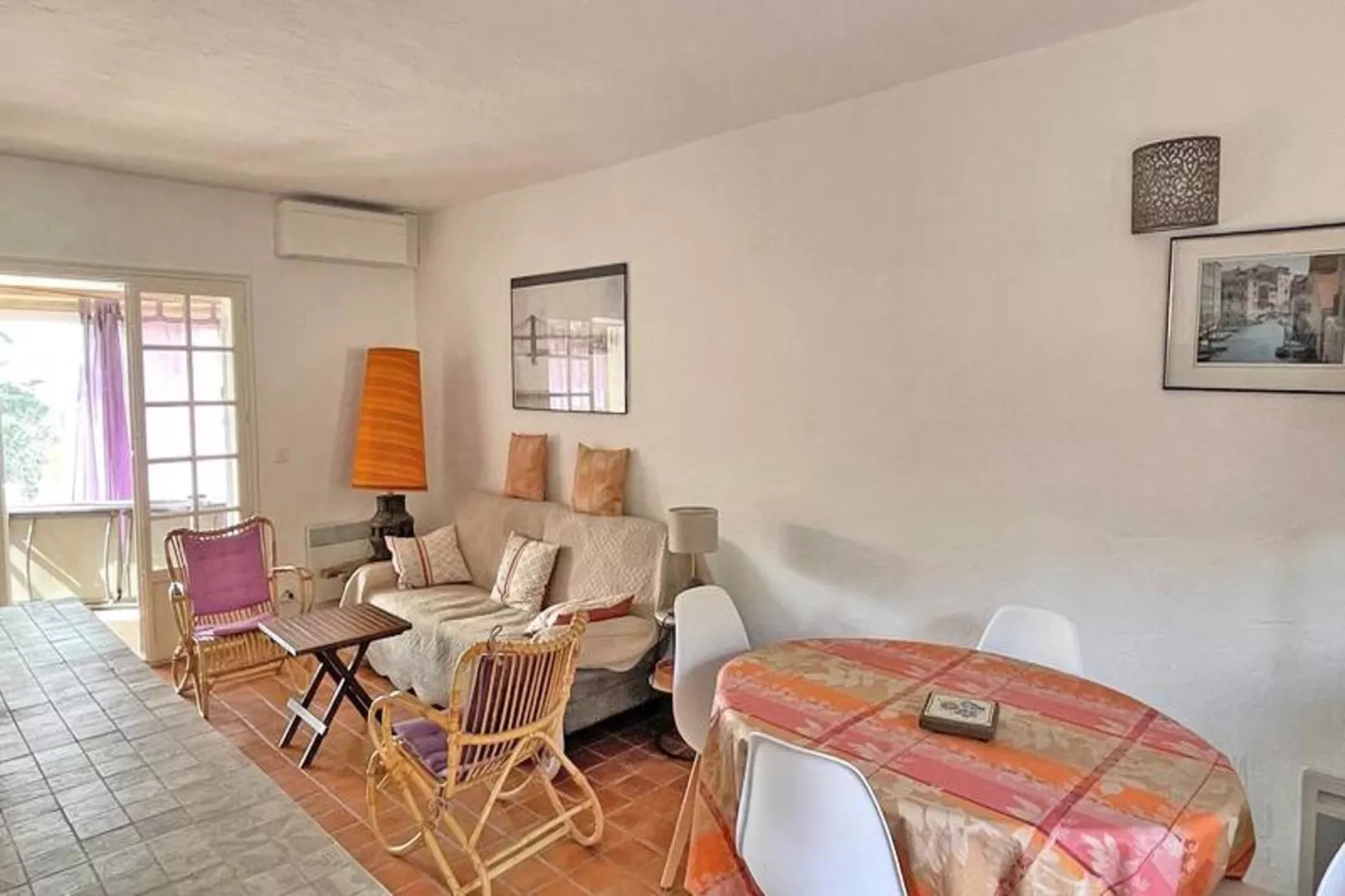 Résidence Pan Cuet-Eetkamer