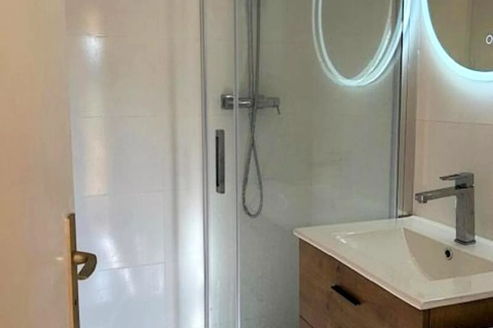 Résidence Marines D'aryana-Badkamer