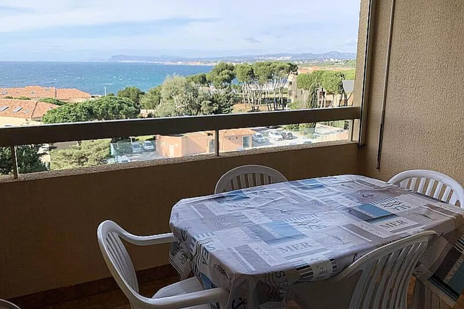 Résidence Marines D'aryana-Woonkamer