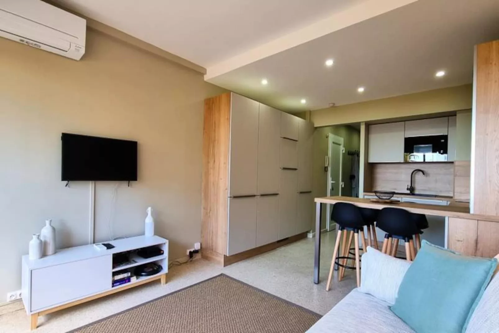 Appartement 4pers - Acc&egrave;s Direct &agrave; La Plage/ Fr&eacute;jus-Image-tags.