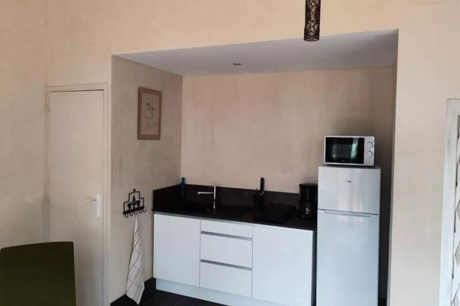 La Roseraie- Pernes-les-fontaines-Image-tags.