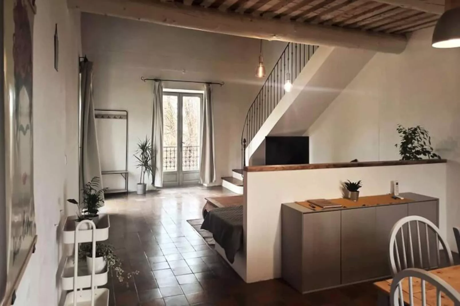 84b6 - Loft Dans Mas De Charme Du Xviii&egrave;me Si&egrave;cle-Image-tags.