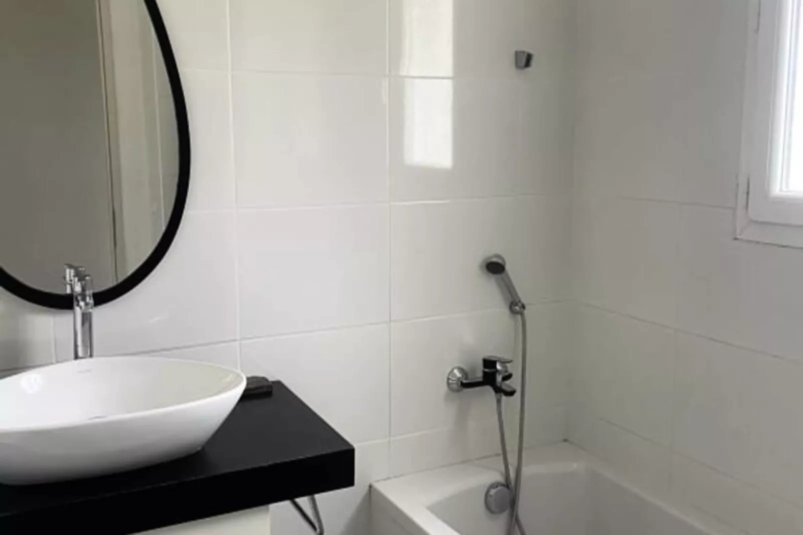 Villa Lisa - Piscine Chauff&eacute;e Proche Du Centre Historique-Badkamer