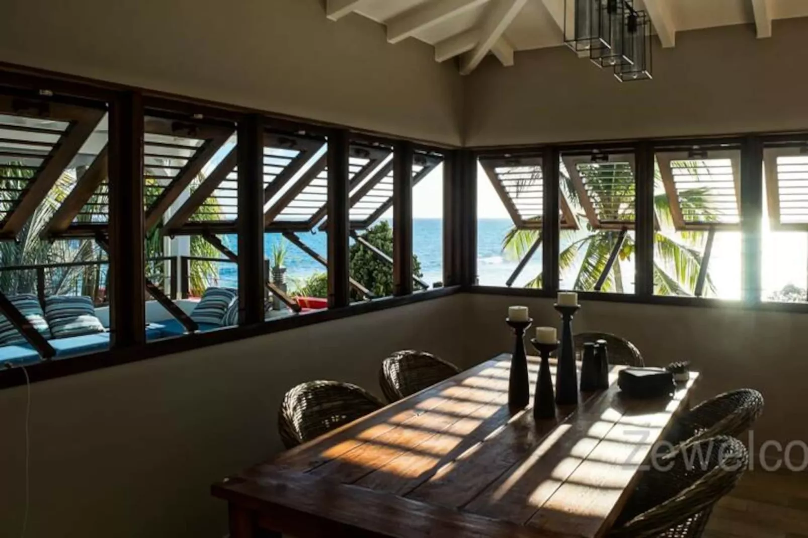 Villa Sea Front-Image-tags.