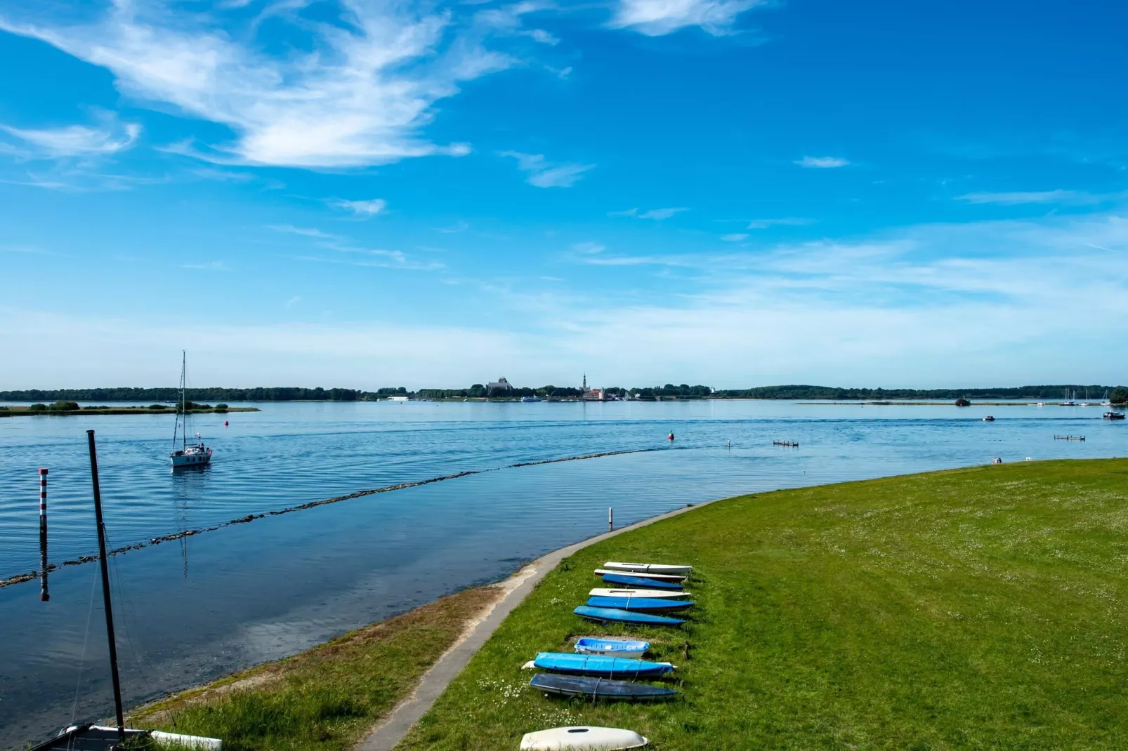 Veerse muze 7e-Uitzicht zomer