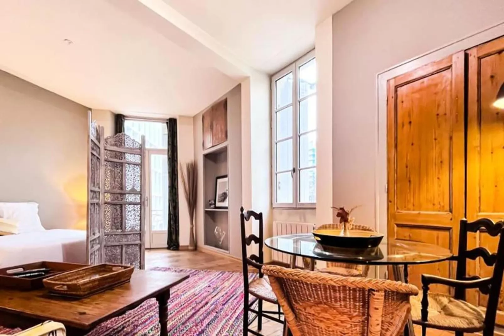 Charmant Appartement Pour 4 Dans Le Centre Ville De Bordeaux - Woonkamer