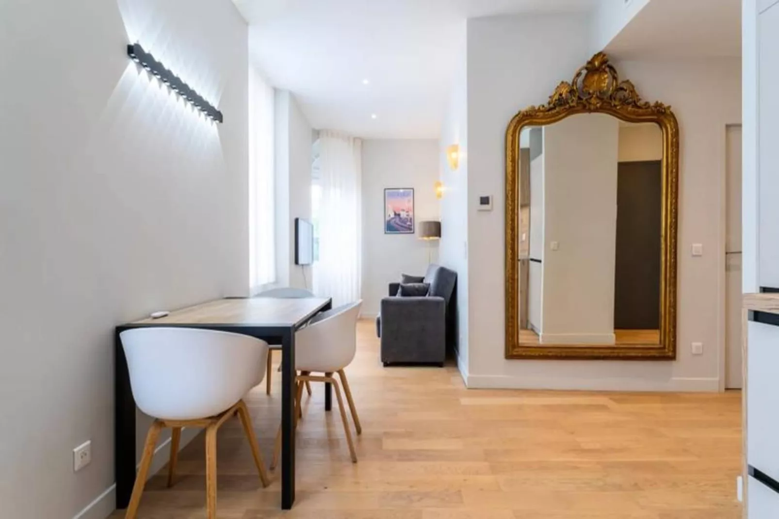 Charmant Appartement Pour 4 Au C&oelig;ur De Bordeaux-Buitenkant zomer
