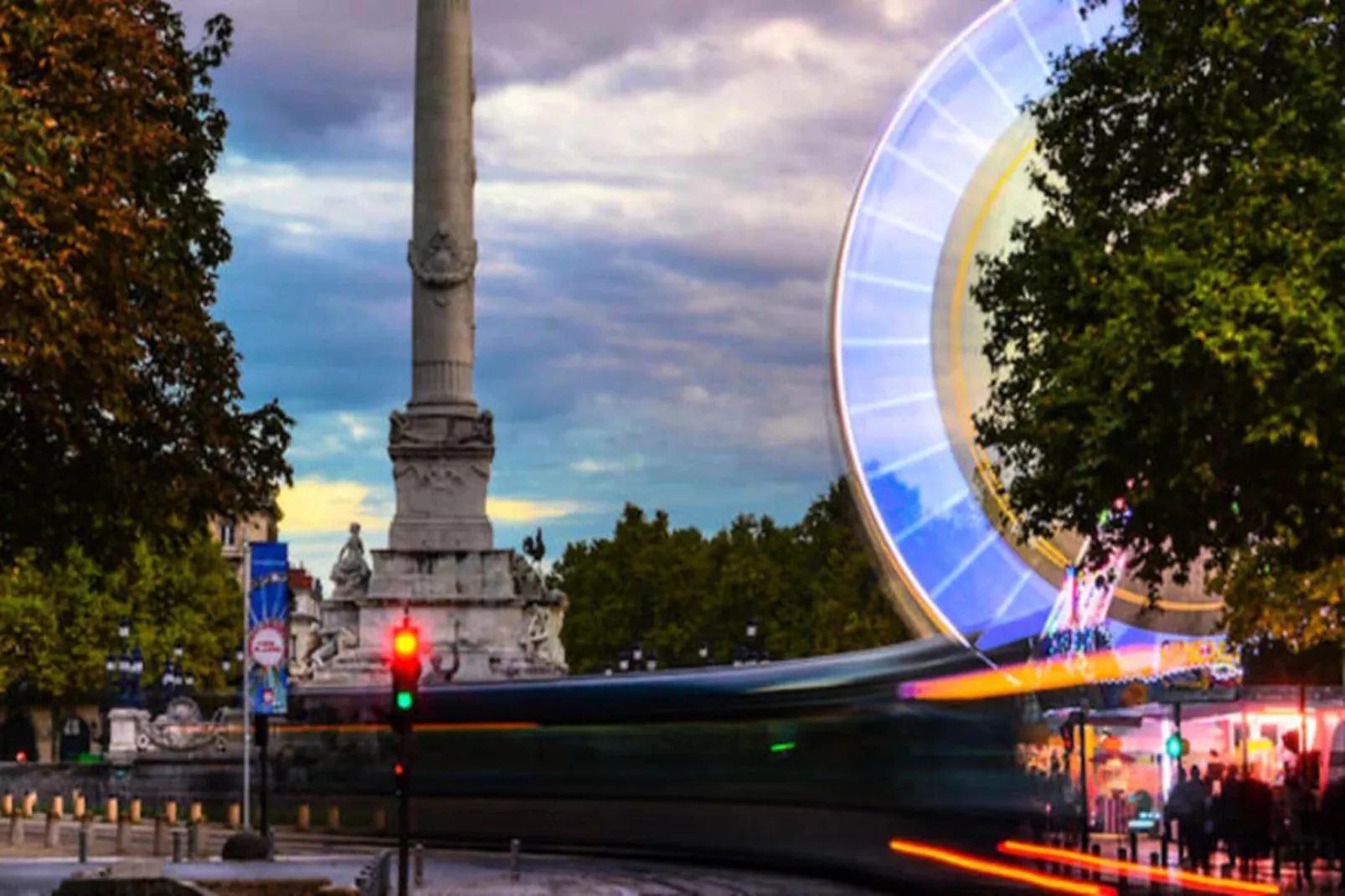 Bel Appartement Parfaitement R&eacute;nov&eacute; Pour 2, Face &agrave; La Gare Saint-jean-Gebieden zomer 1km
