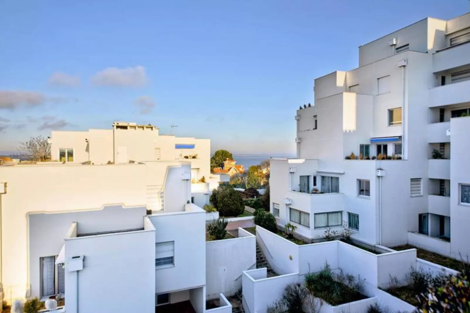 Résidence Les Perlières-Buitenkant zomer