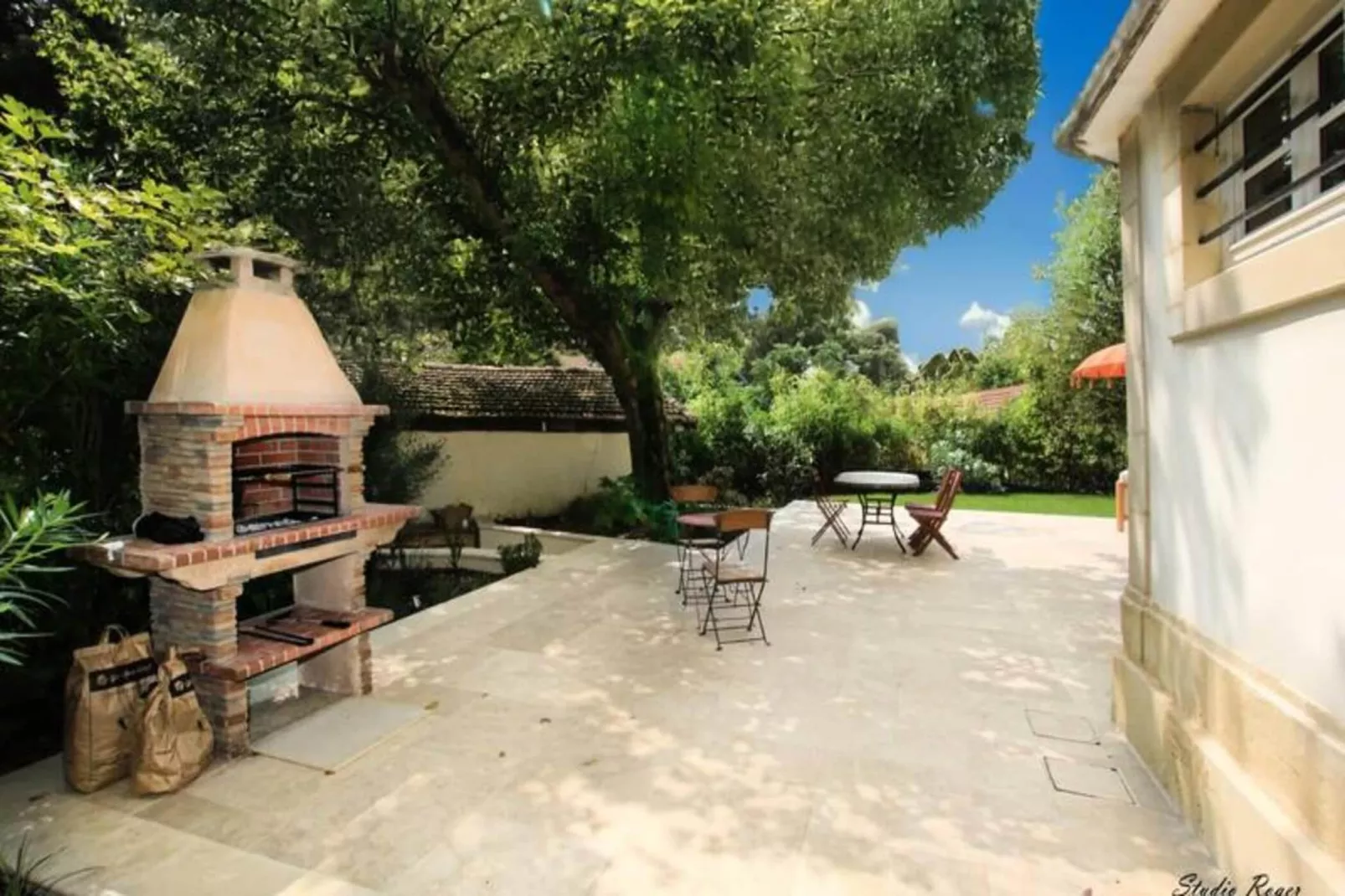 Villa Familiale R&eacute;nov&eacute;e &agrave; Arcachon &ndash; 6 Ch, 4 Sdb, Entre 8 &agrave; 10 Pers-Sfeer