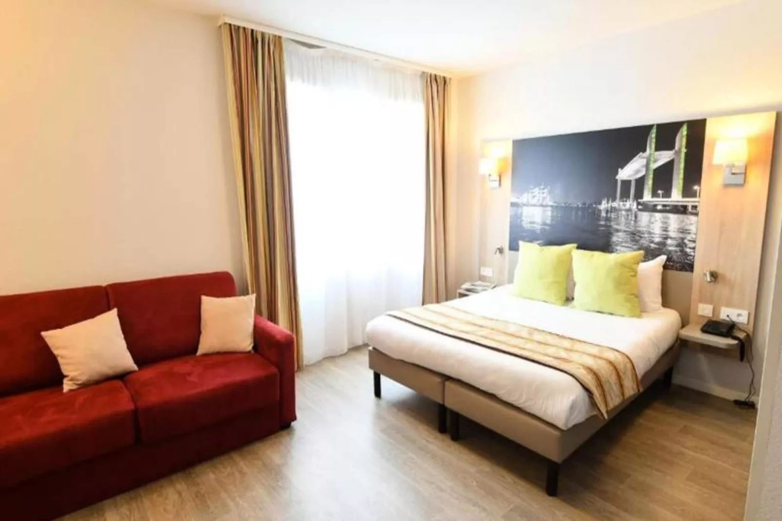 Appart'Hôtel Mer & Golf Bordeaux Bassins à Flot***-Eetkamer