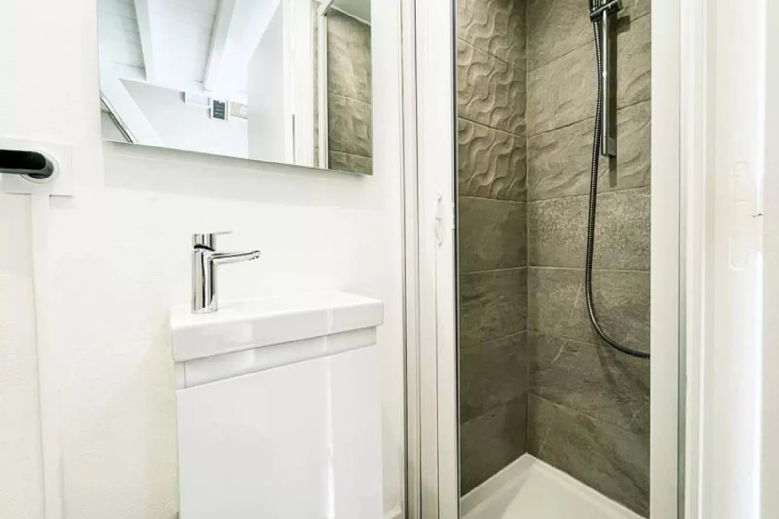 Le Studio En Duplex Championnet - Humbert Ii (droite) 👑-Badkamer