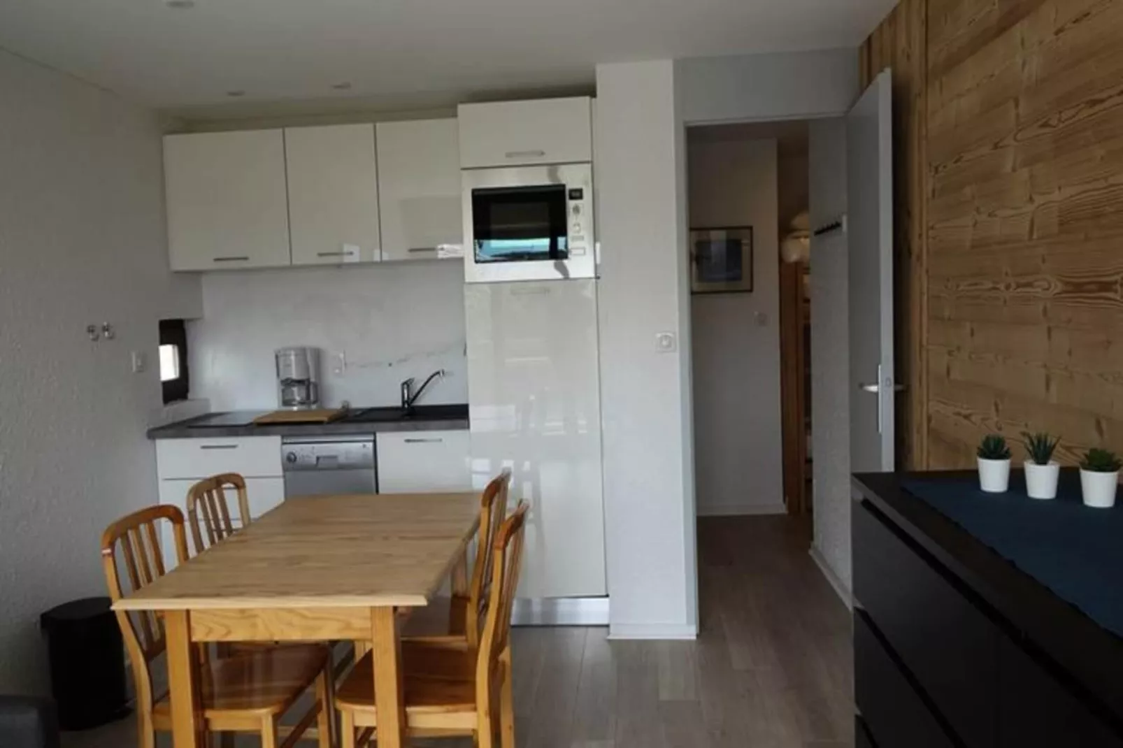 Résidence Rousses-Buitenkant zomer