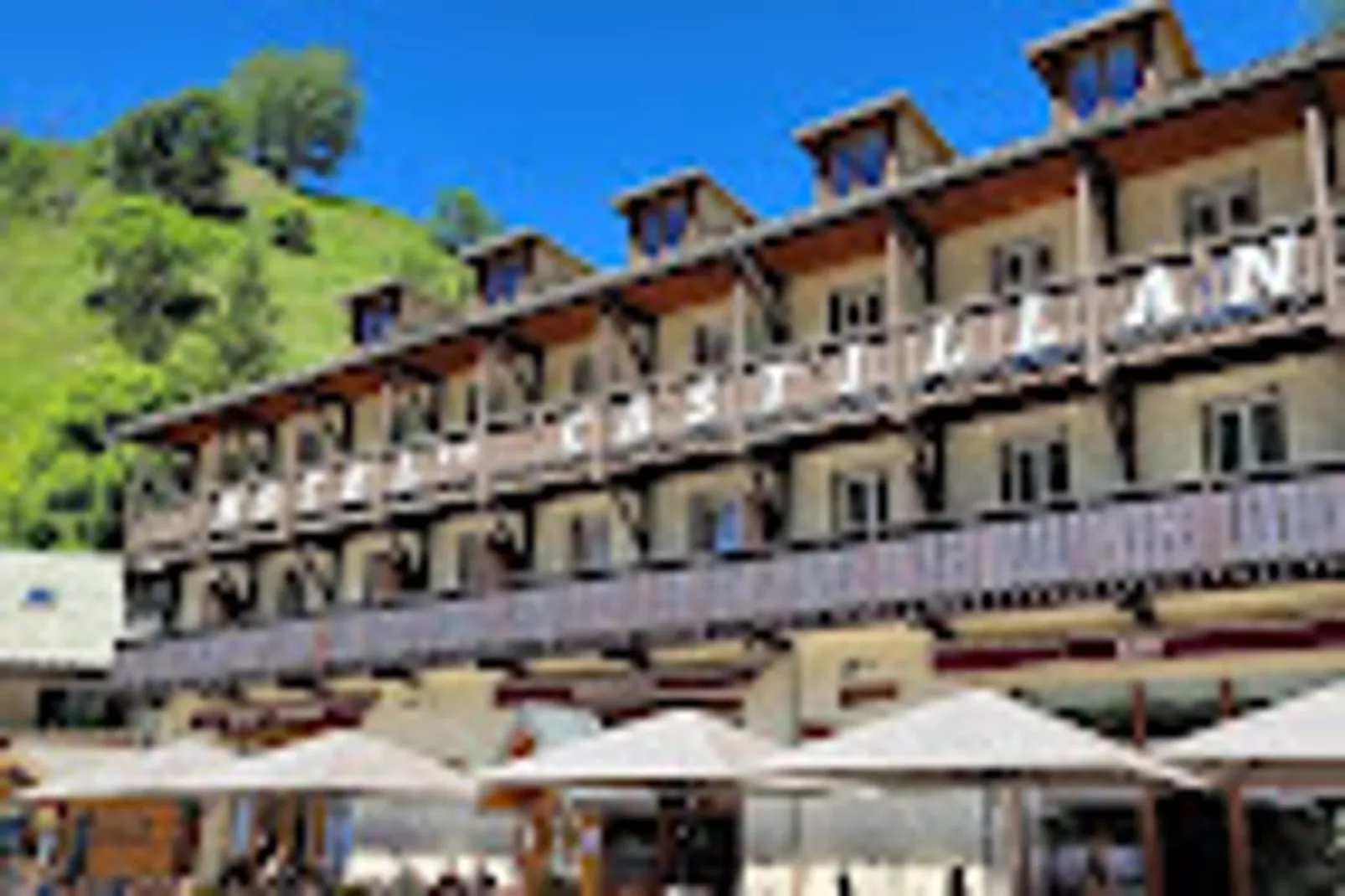 Résidence Bleuets-Buitenkant zomer