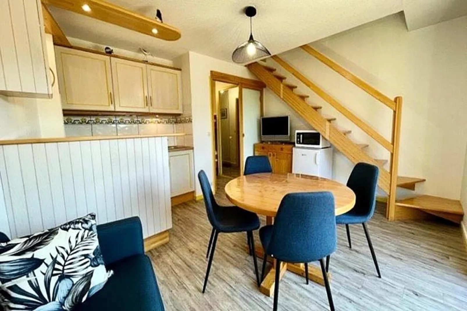 Résidence Bois D'amour-Eetkamer