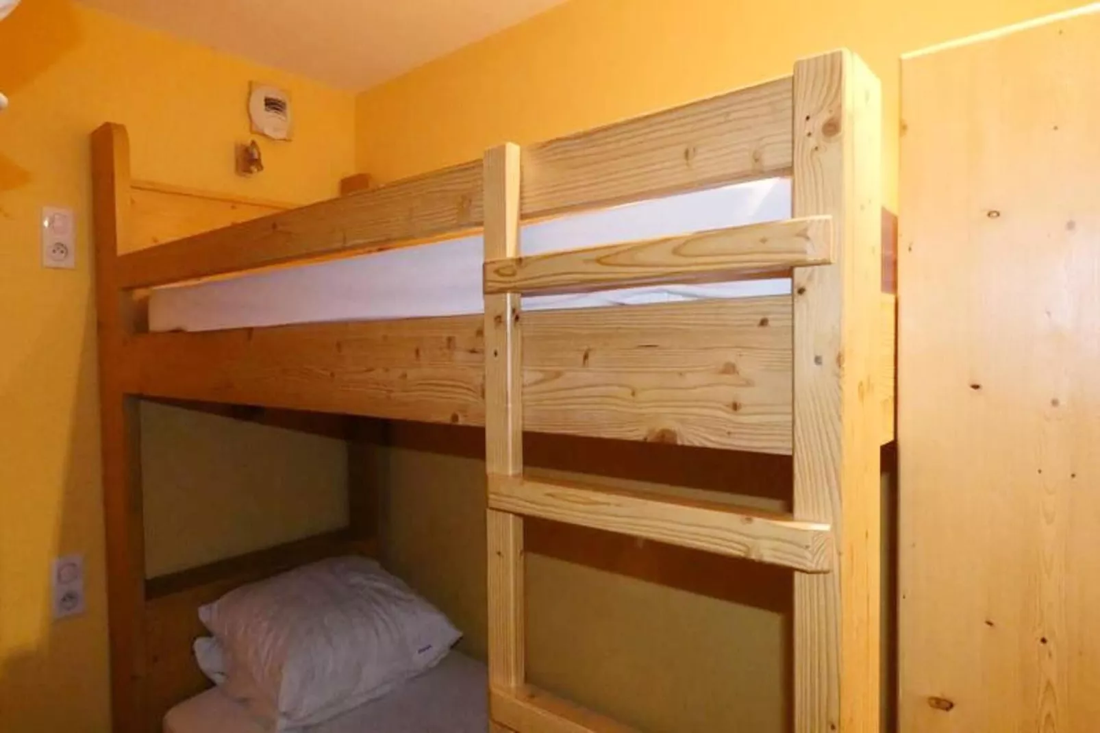 Résidence Lauziere Dessous-Badkamer