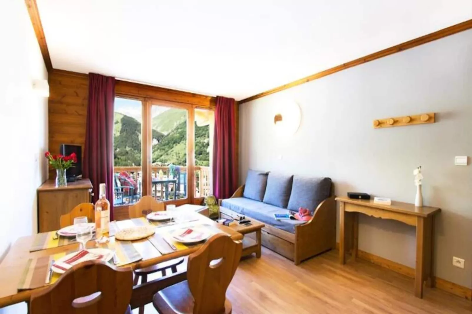 Résidence Odalys Le Hameau et Les Chalets de la Vallée d'Or***-Image-tags.