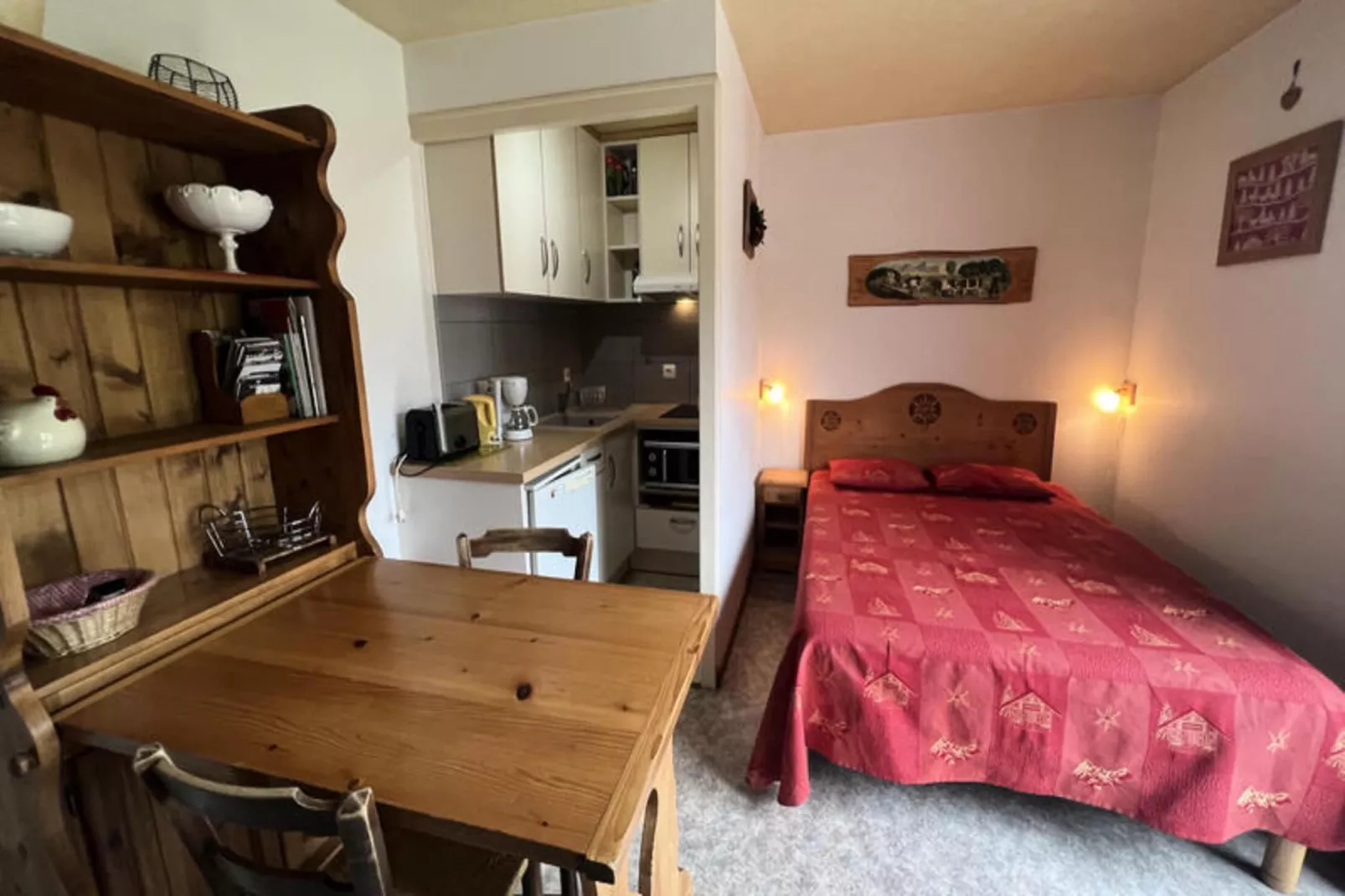 Studio à La Clusaz-Eetkamer