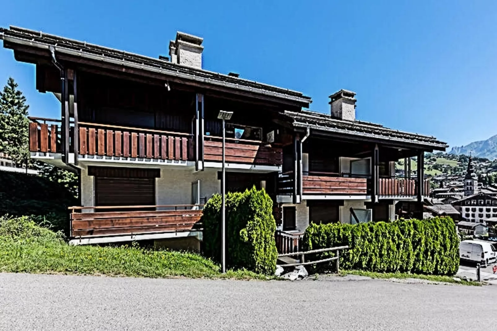 Résidence Eden Roc-Buitenkant zomer