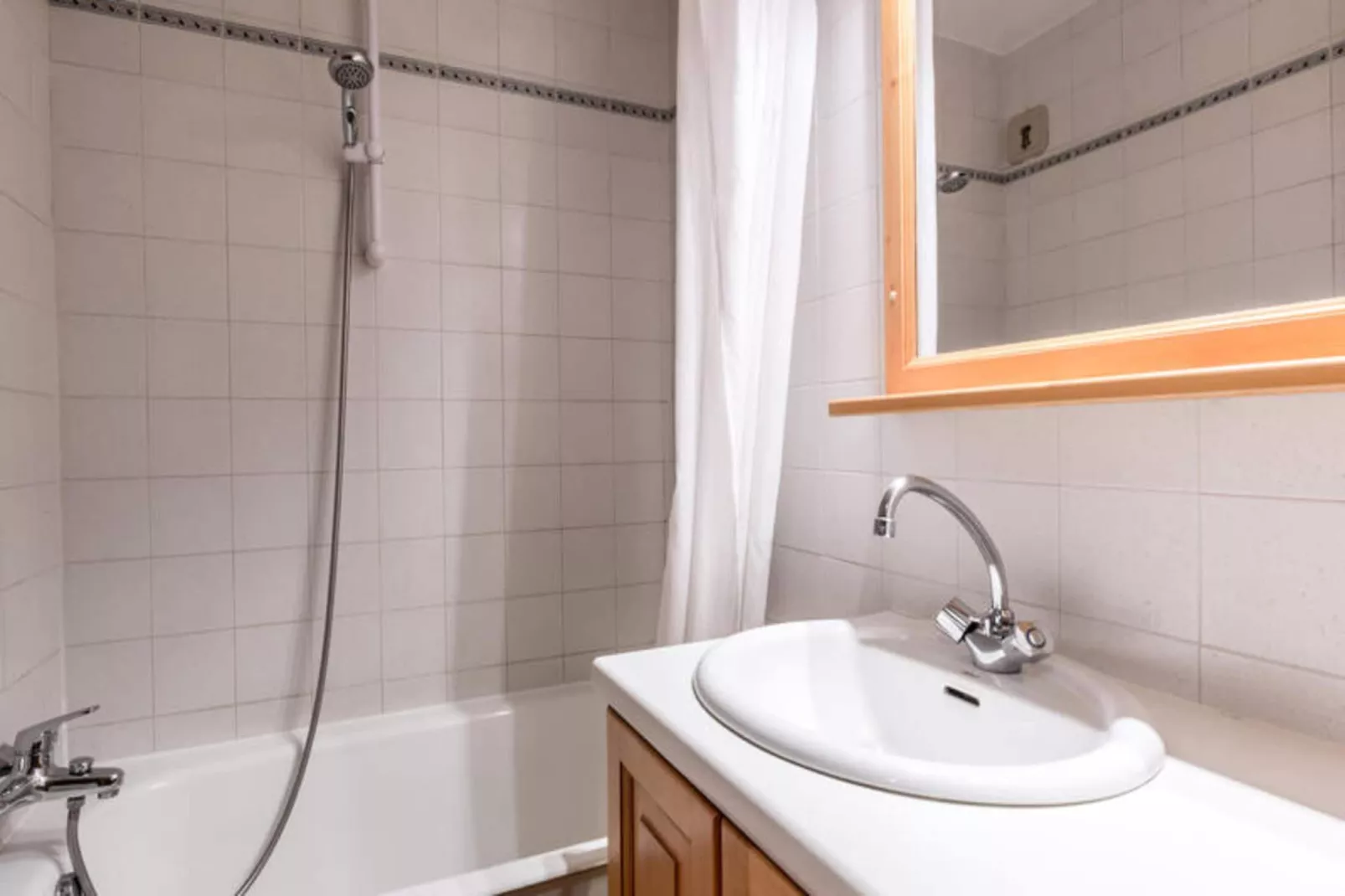 Résidence Domanial A-Buitenkant zomer