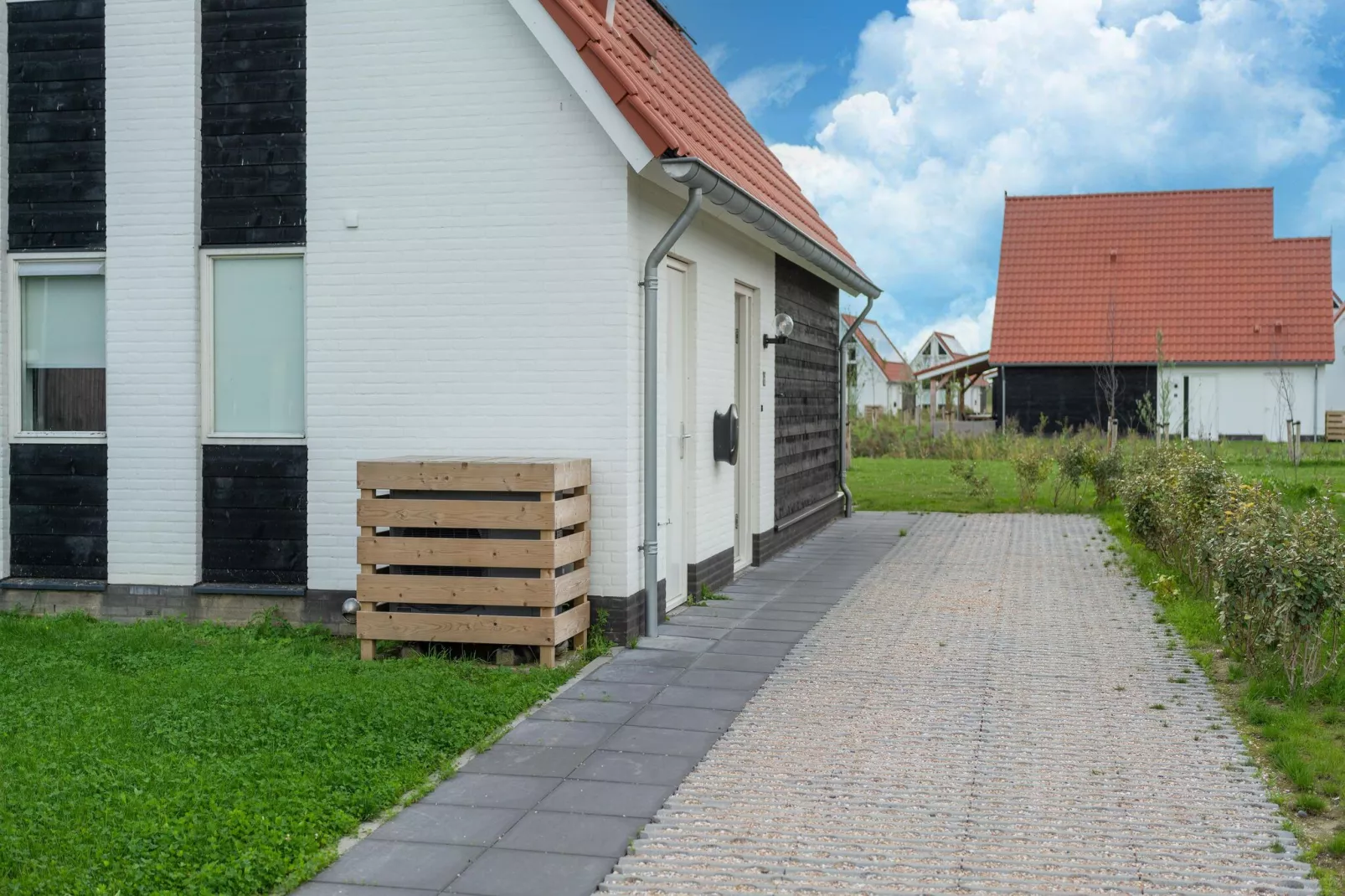 De Kluut Huis Nr 12-Tuinen zomer