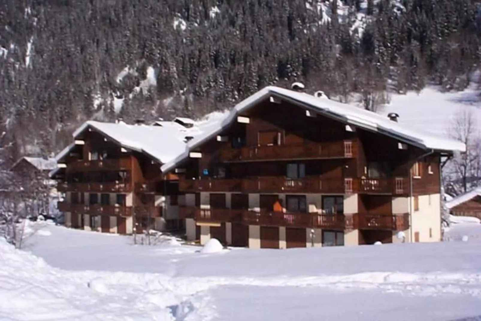 Résidence Le Mermy-Buitenkant zomer