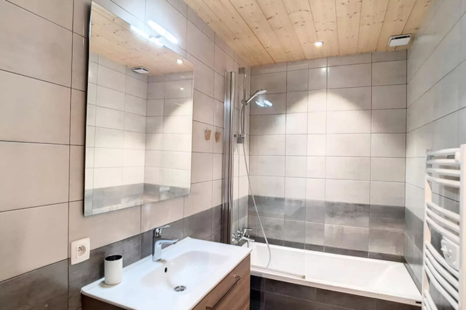 Chalets à Montriond-Image-tags.