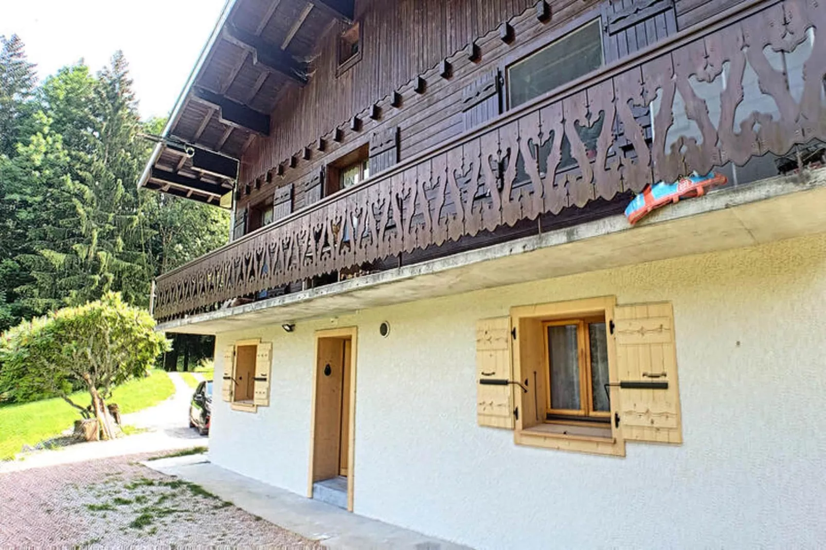 Appartements à Saint Jean d'Aulps-Buitenkant zomer