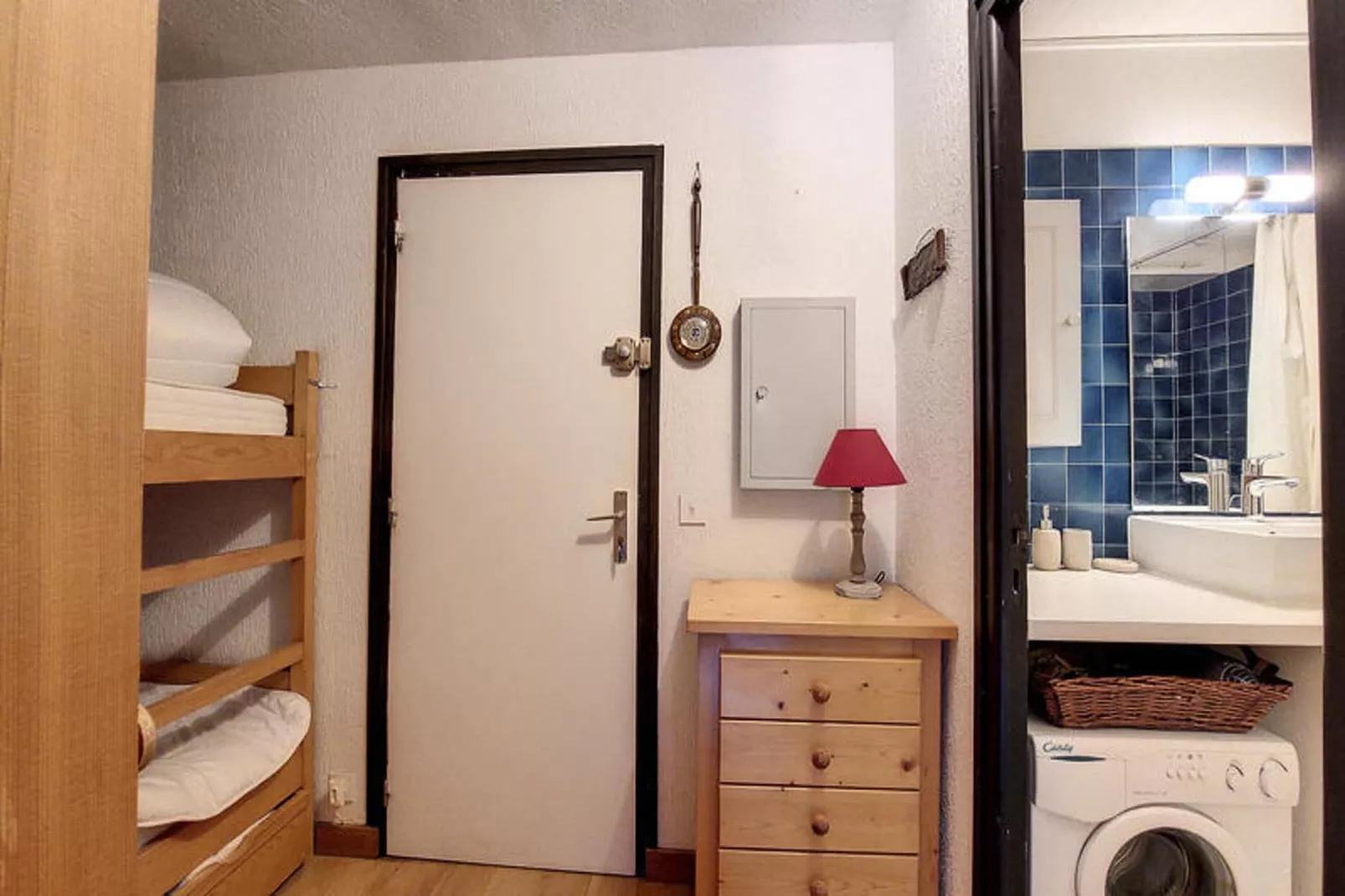 Studio à Saint Jean d'Aulps-Badkamer