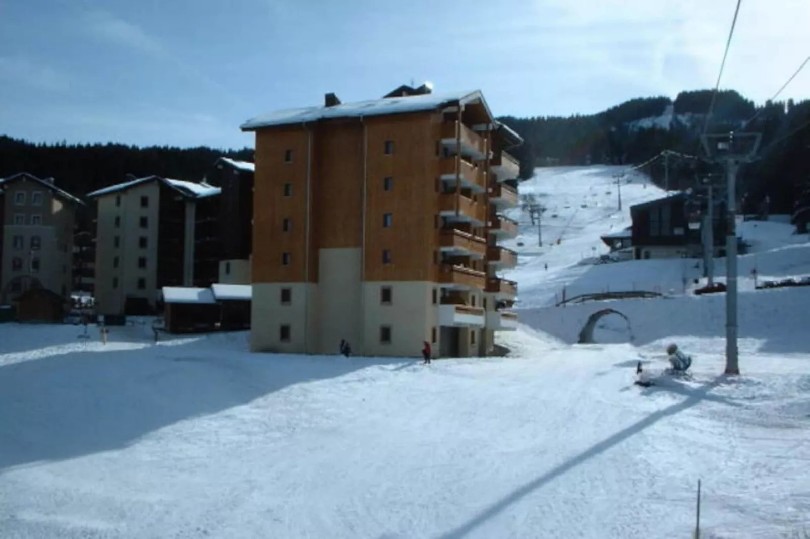 Résidence Gelinotte-Buitenkant zomer