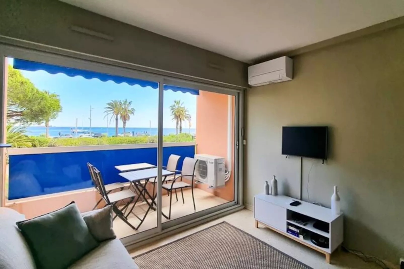 Appartement 4pers - Acc&egrave;s Direct &agrave; La Plage/ Fr&eacute;jus-Image-tags.