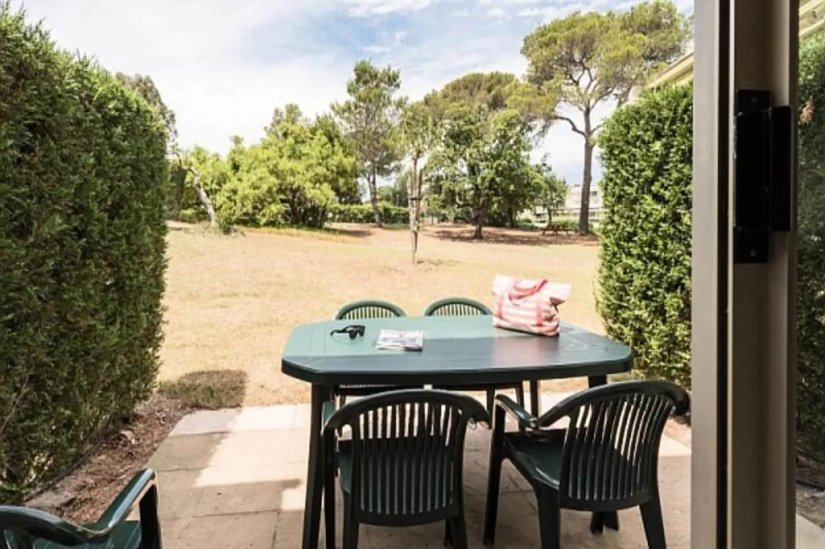 Résidence Pierre & Vacances La Corniche d'Or-Overloop