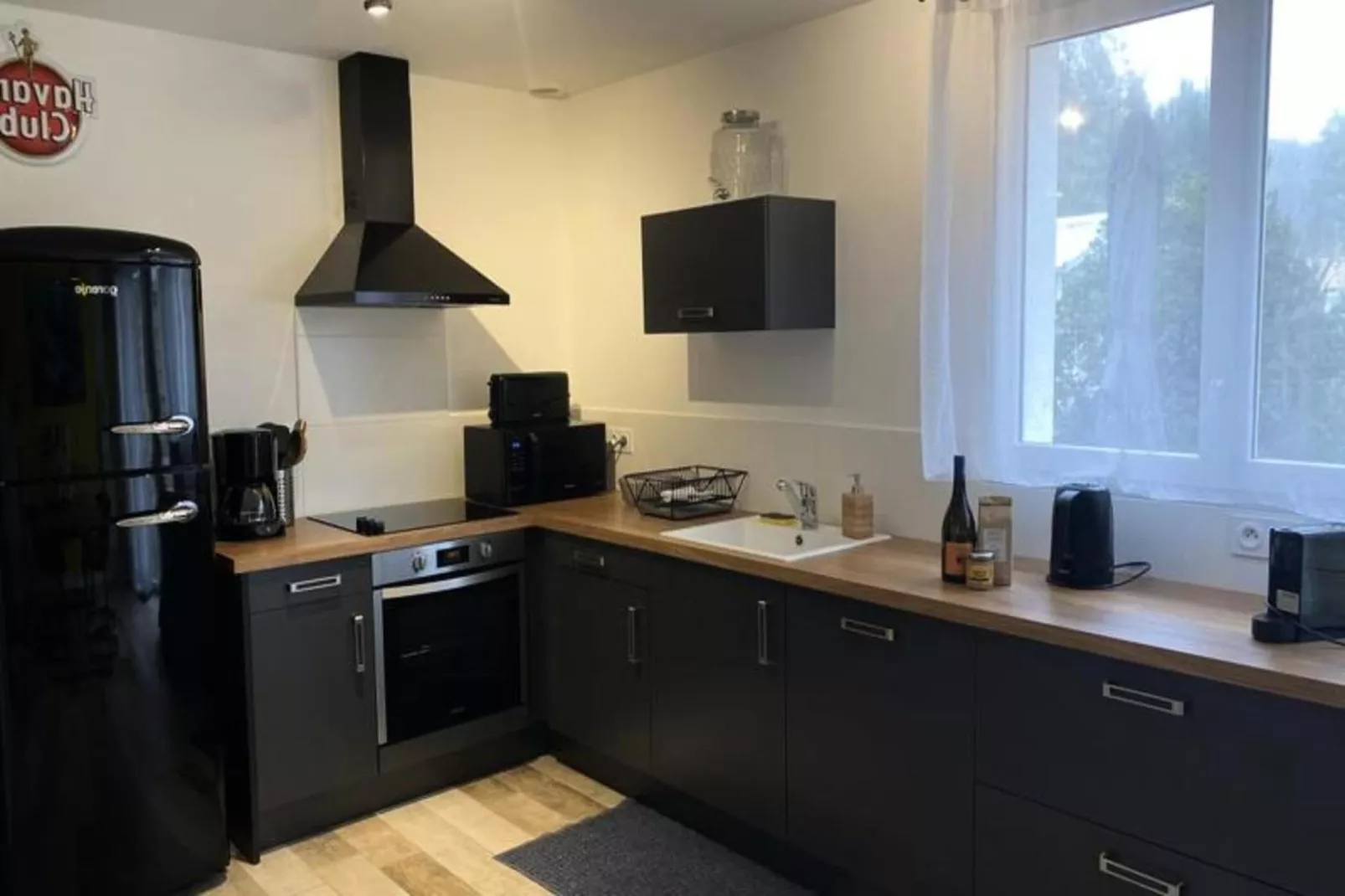 Villa Cor&eacute;e - Domaine Le Sherwood-Buitenkant zomer