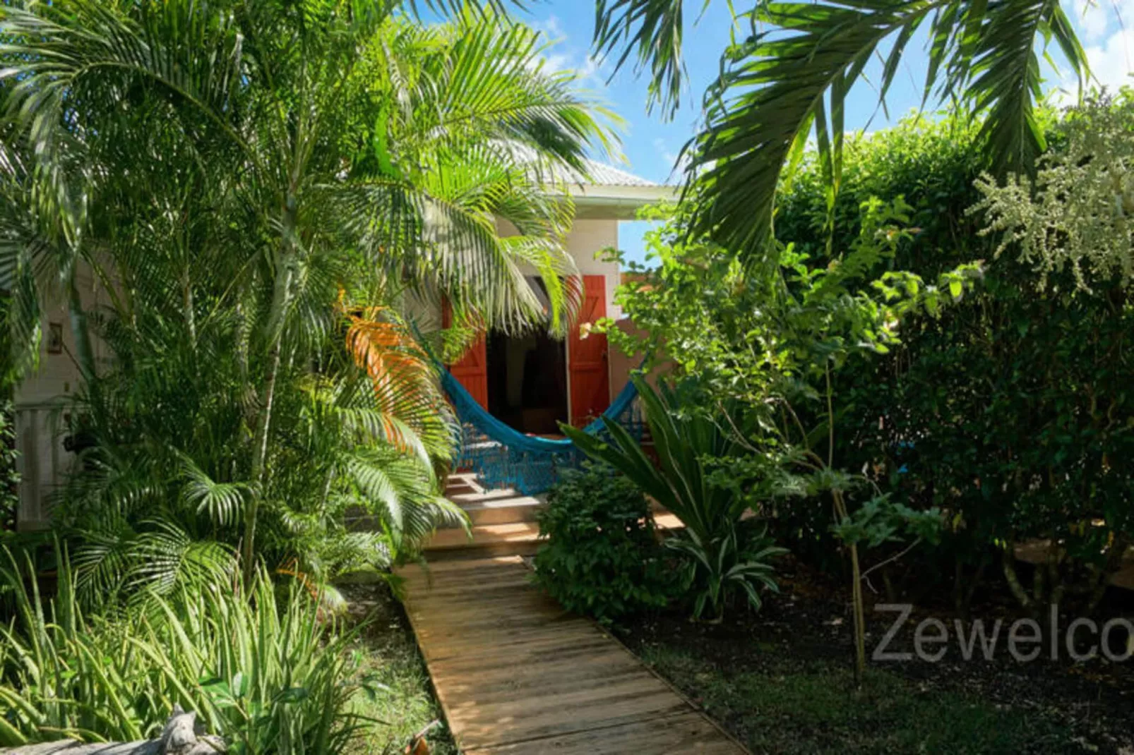 Bungalow Palm-Buitenkant zomer