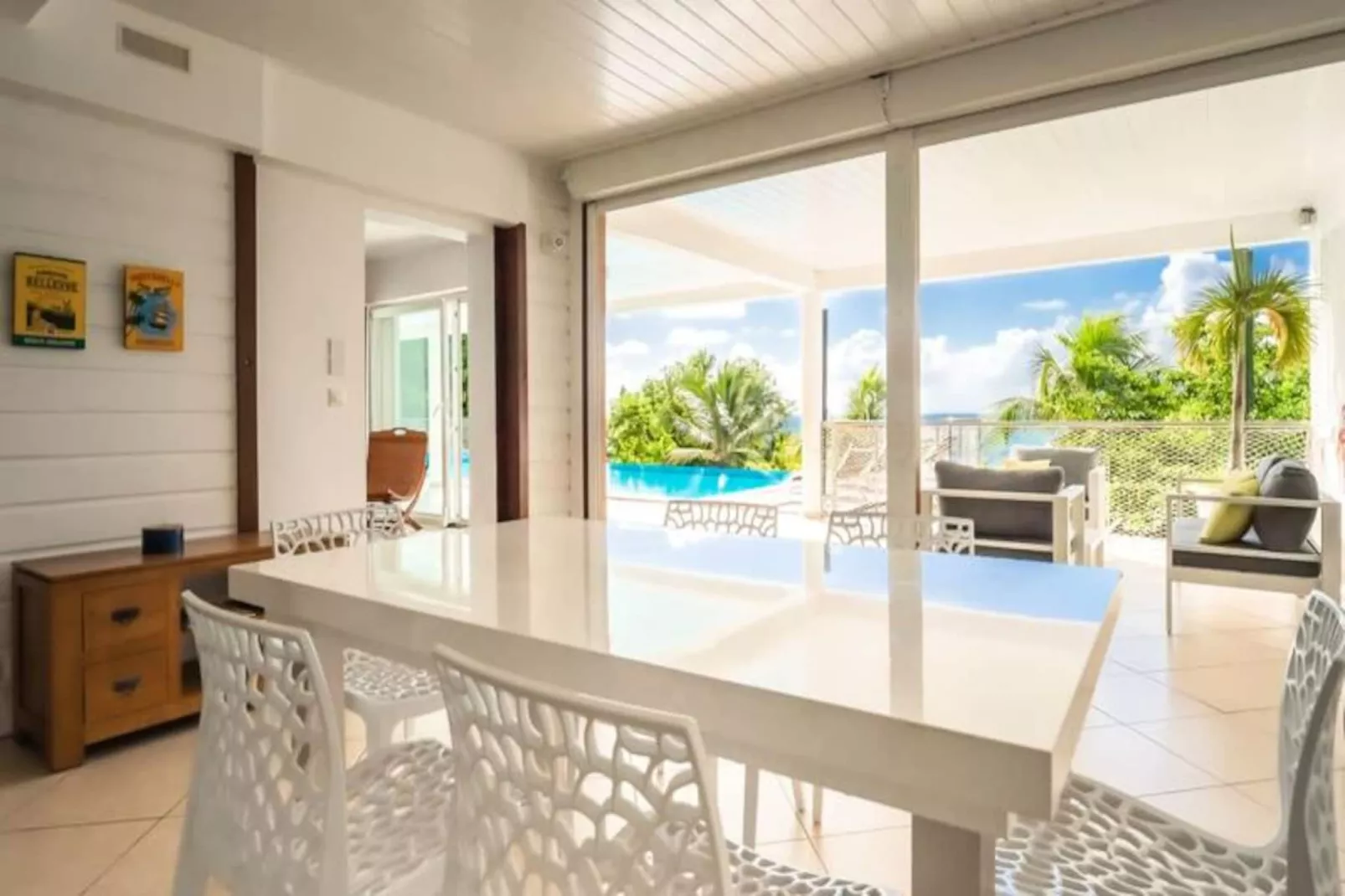 Villa Nora-Image-tags.