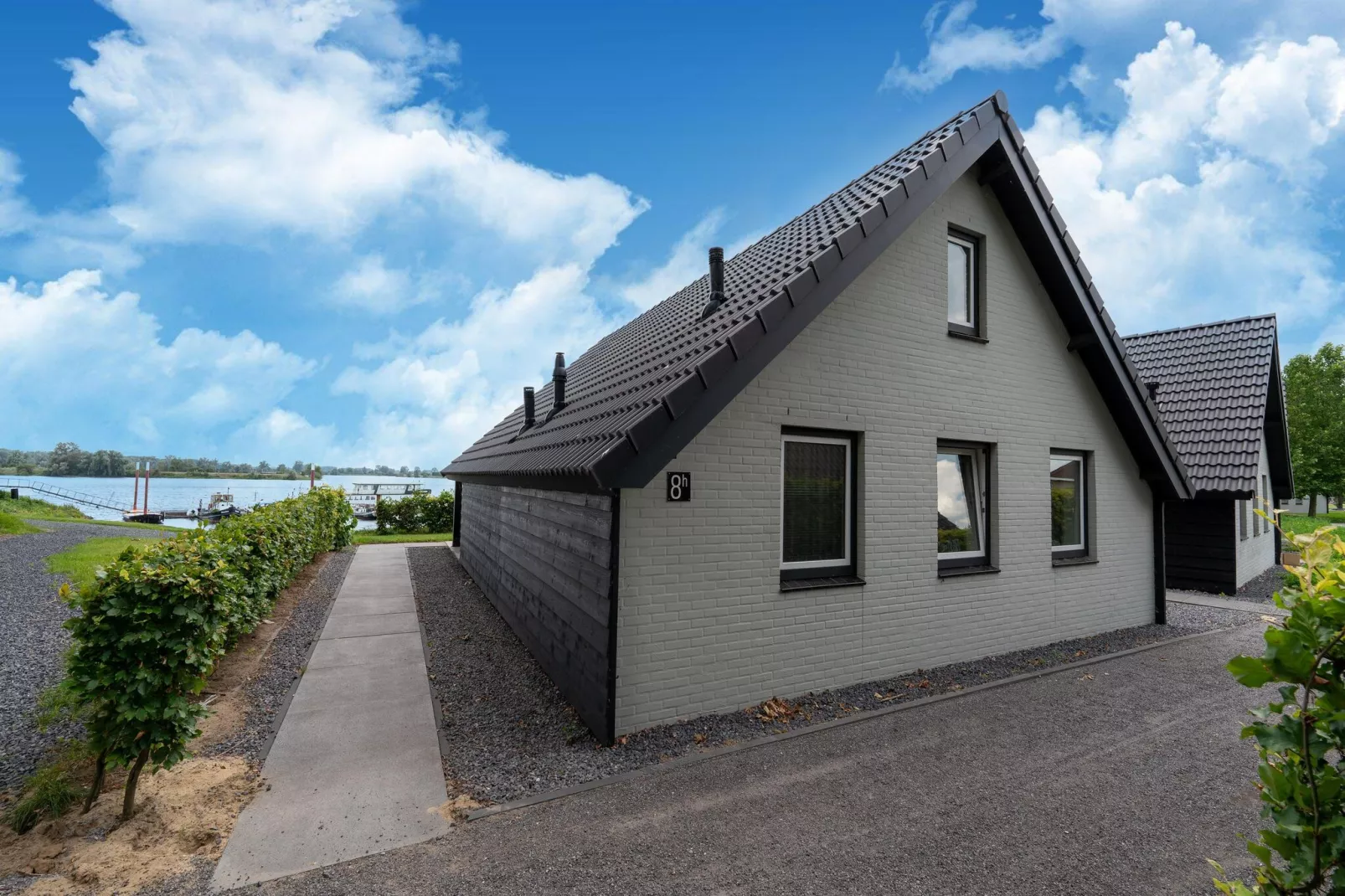 Rossum 8C-Buitenkant zomer
