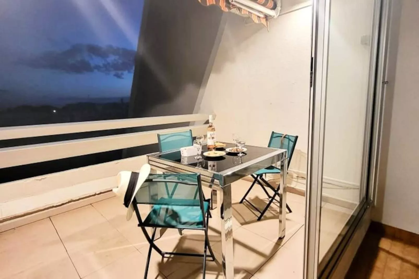 Résidence Marina Nirvana Vue Sur L'eau-Image-tags.