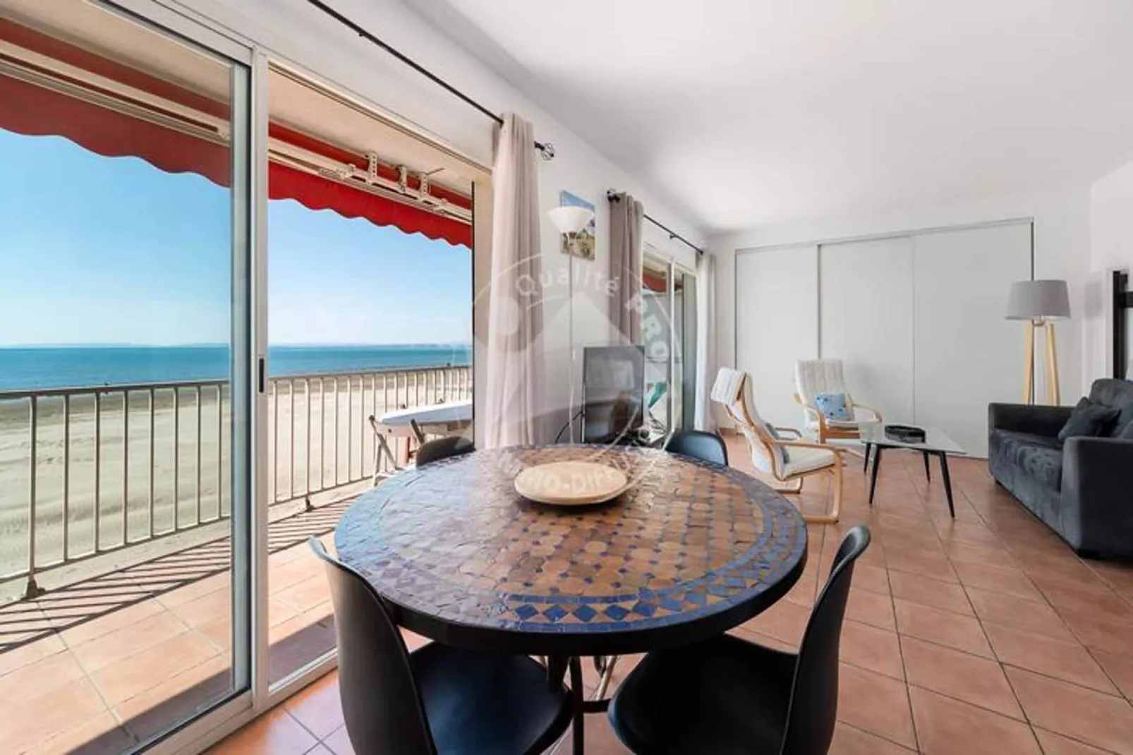 Résidence "le Magellan"-Eetkamer