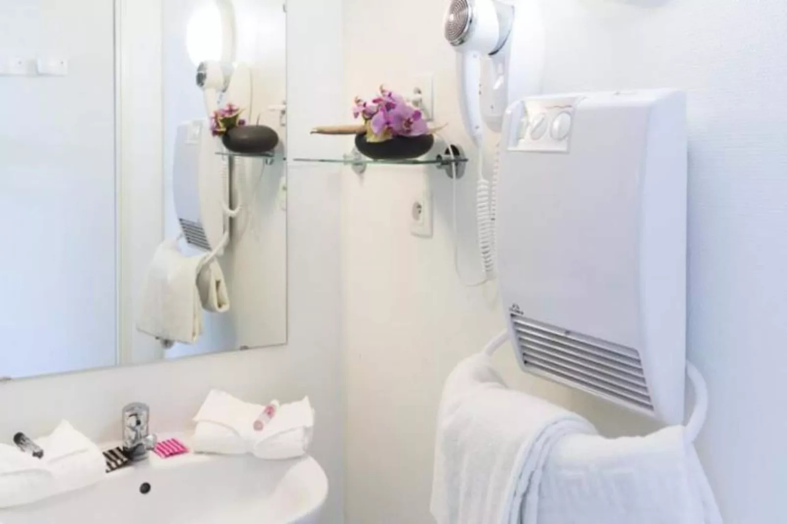 Néméa Appart'Hôtel Toulouse Saint Martin***-Buitenkant zomer